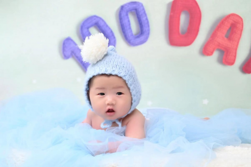 铜陵宝宝咬手指甲怎么回事